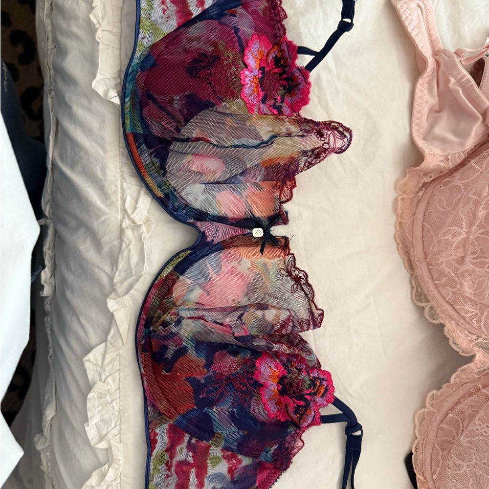 Victoria's Secret Pink and Purple Underwire Bra